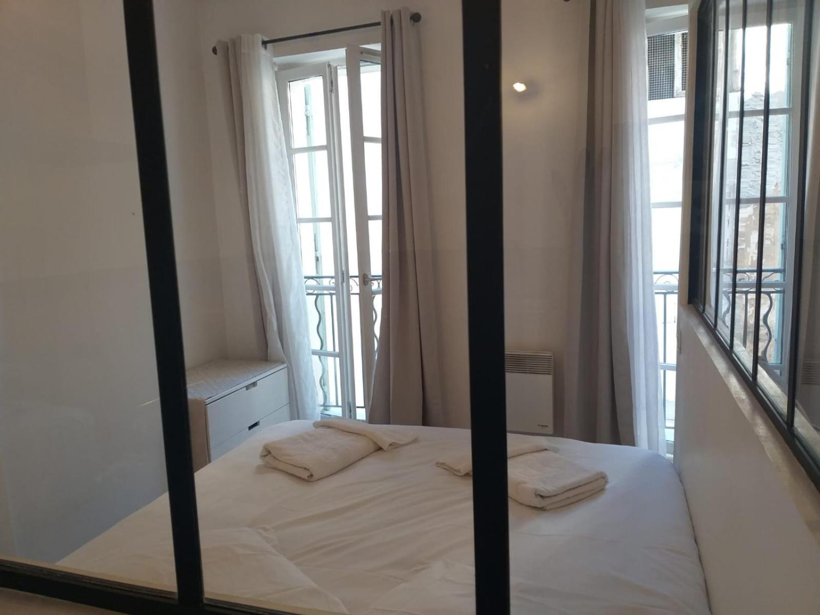 Apartament Beau Loft Au Coeur De Tulon Zewnętrze zdjęcie